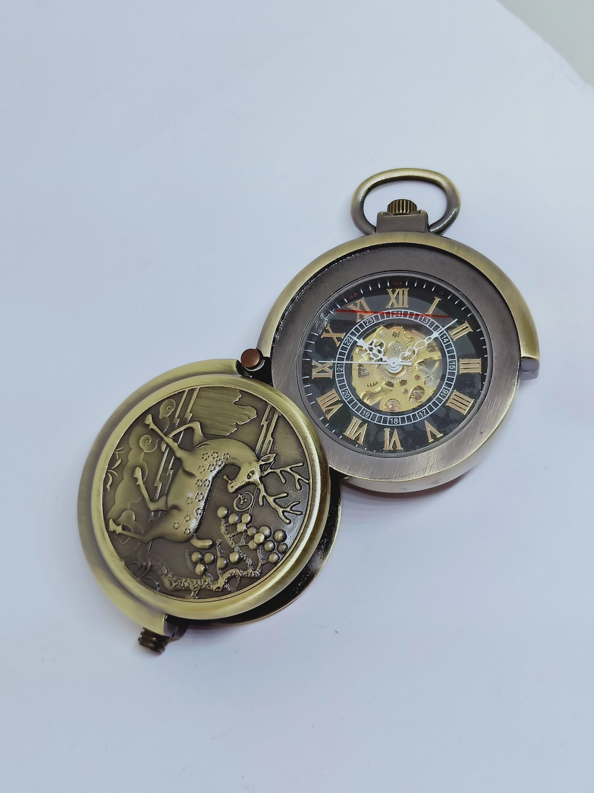 Reloj de Bolsillo Diseño Exclusivo con Tapa Giratoria - Imagen 2